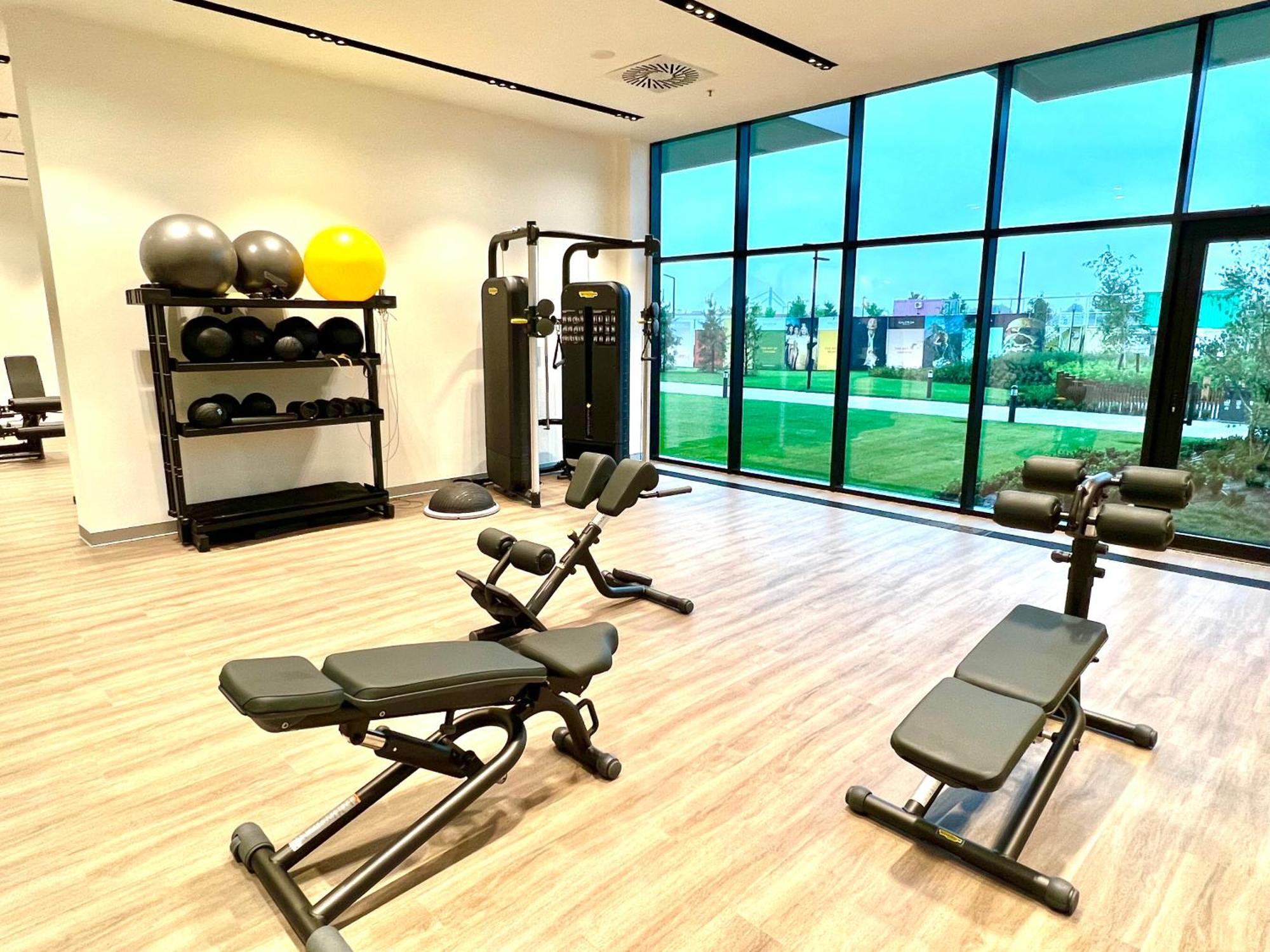 BW Terrace Top Floor Apartments With River View & Self Check-In Belgrade Luaran gambar